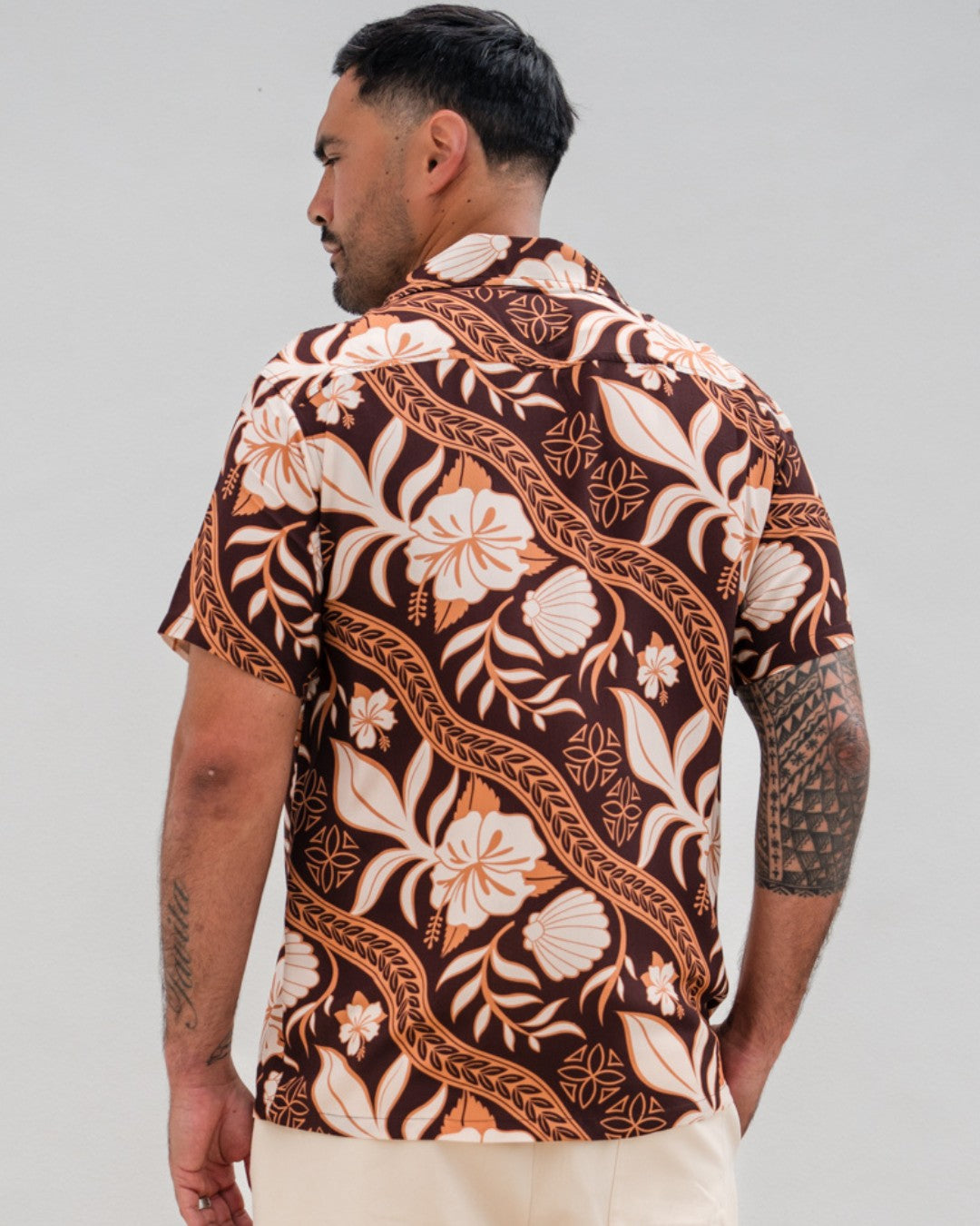 Kanoa Mens Short Sleeve Island Shirt - Island Vines Tim Tam - Back