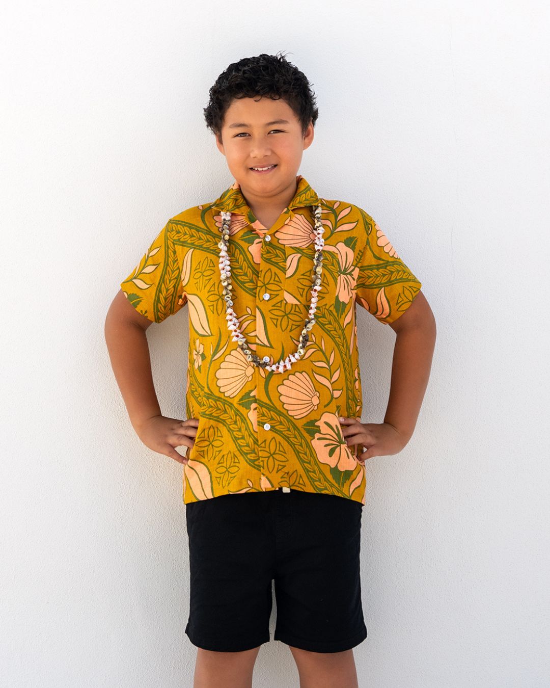 Kanoa Teen Short Sleeve Island Shirt - Island Vines Gold