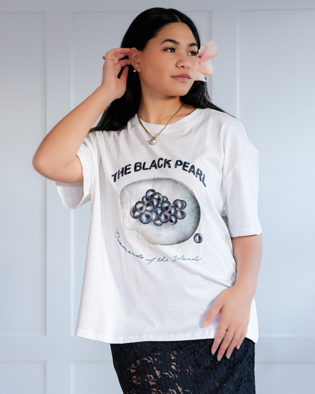 The Black Pearl Oversized Island T-Shirt - White